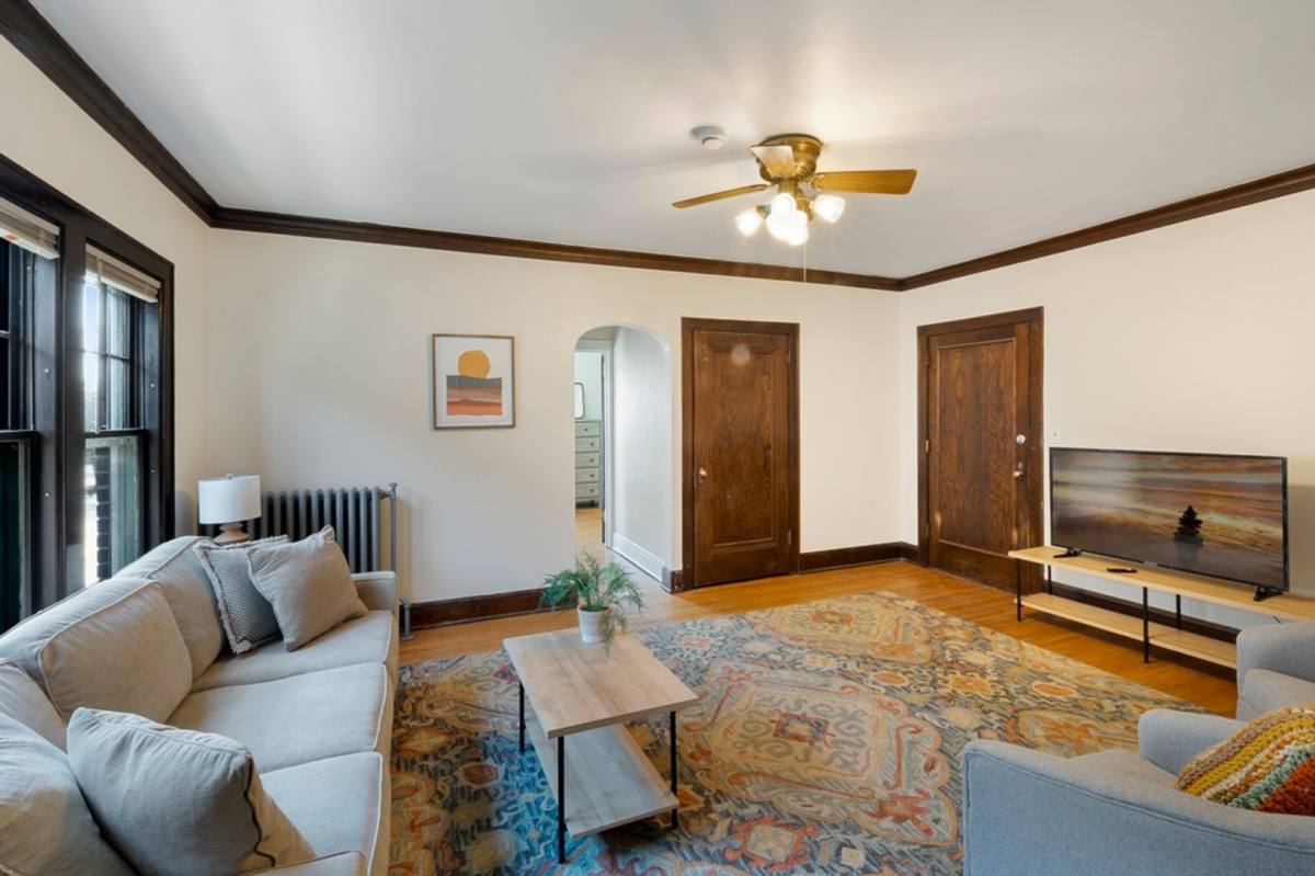 Apartment for rent at 201 27th St E, Minneapolis, MN 55408