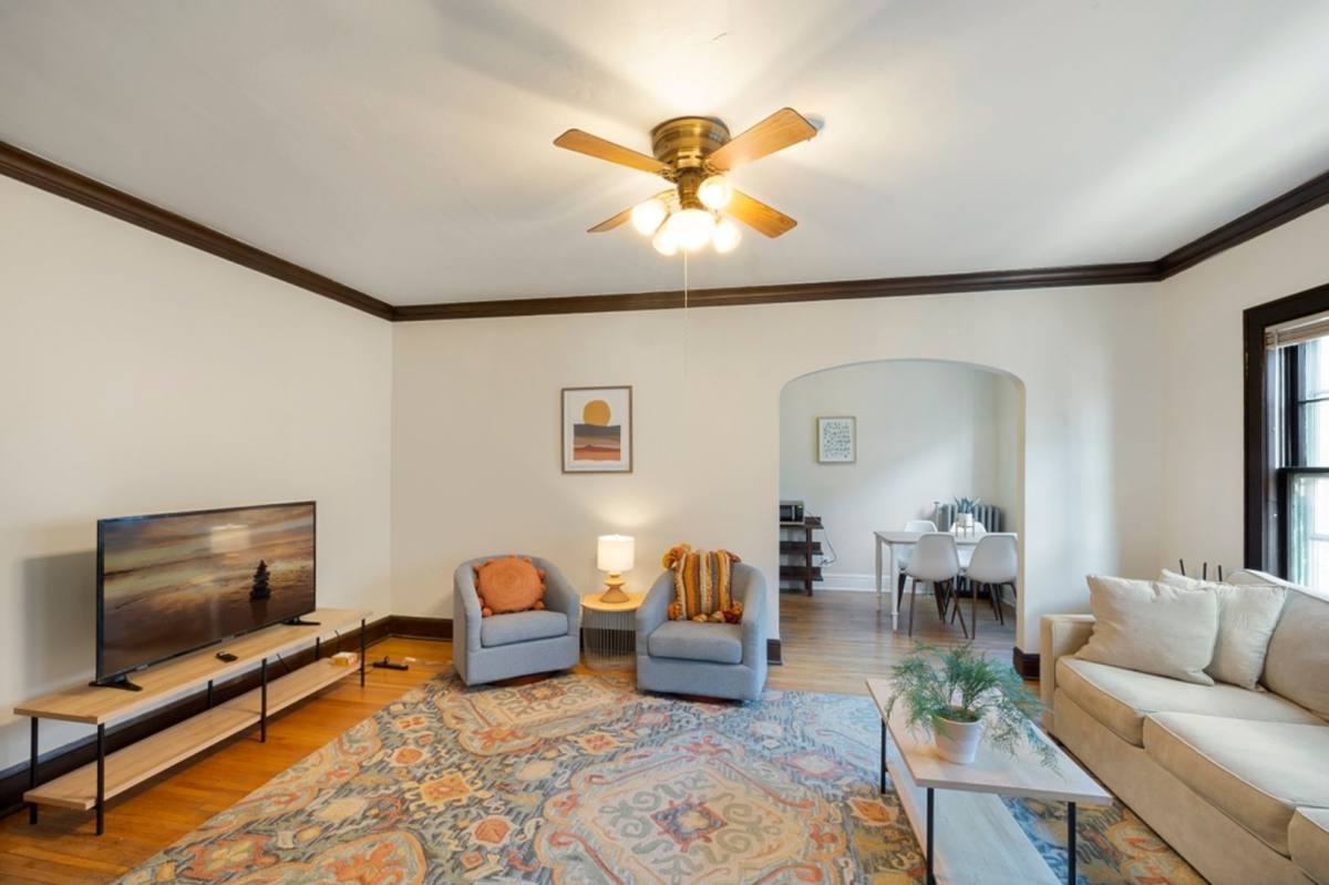 Apartment for rent at 201 27th St E, Minneapolis, MN 55408