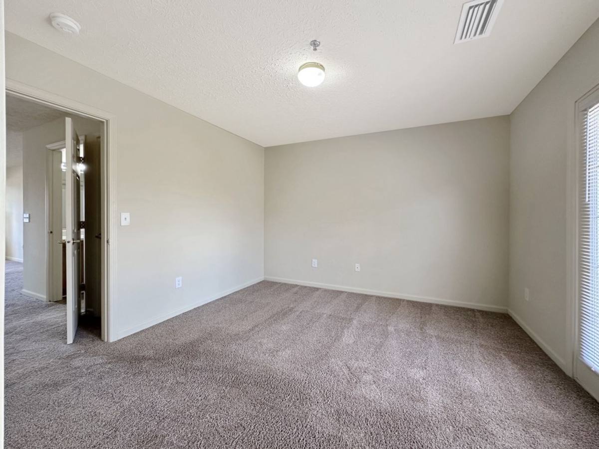 Apartment for rent at 19360 Chelsey Dr, Foley, AL 36535
