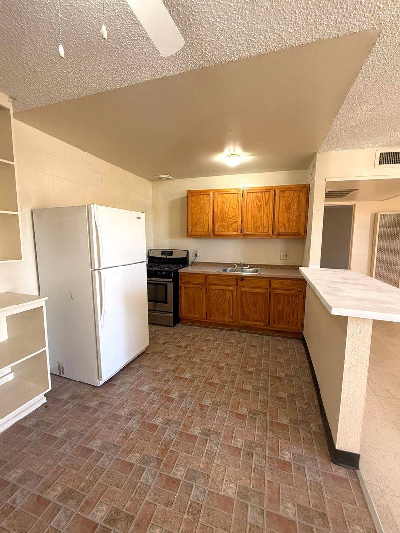 Apartment for rent at 1680 Scott Ave, El Centro, CA 92243