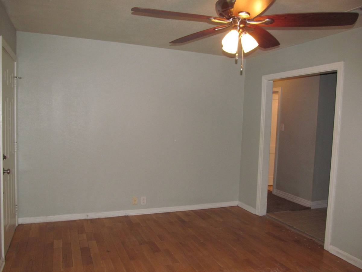 House for rent at 211 W 14th Ave, Belton, TX 76513