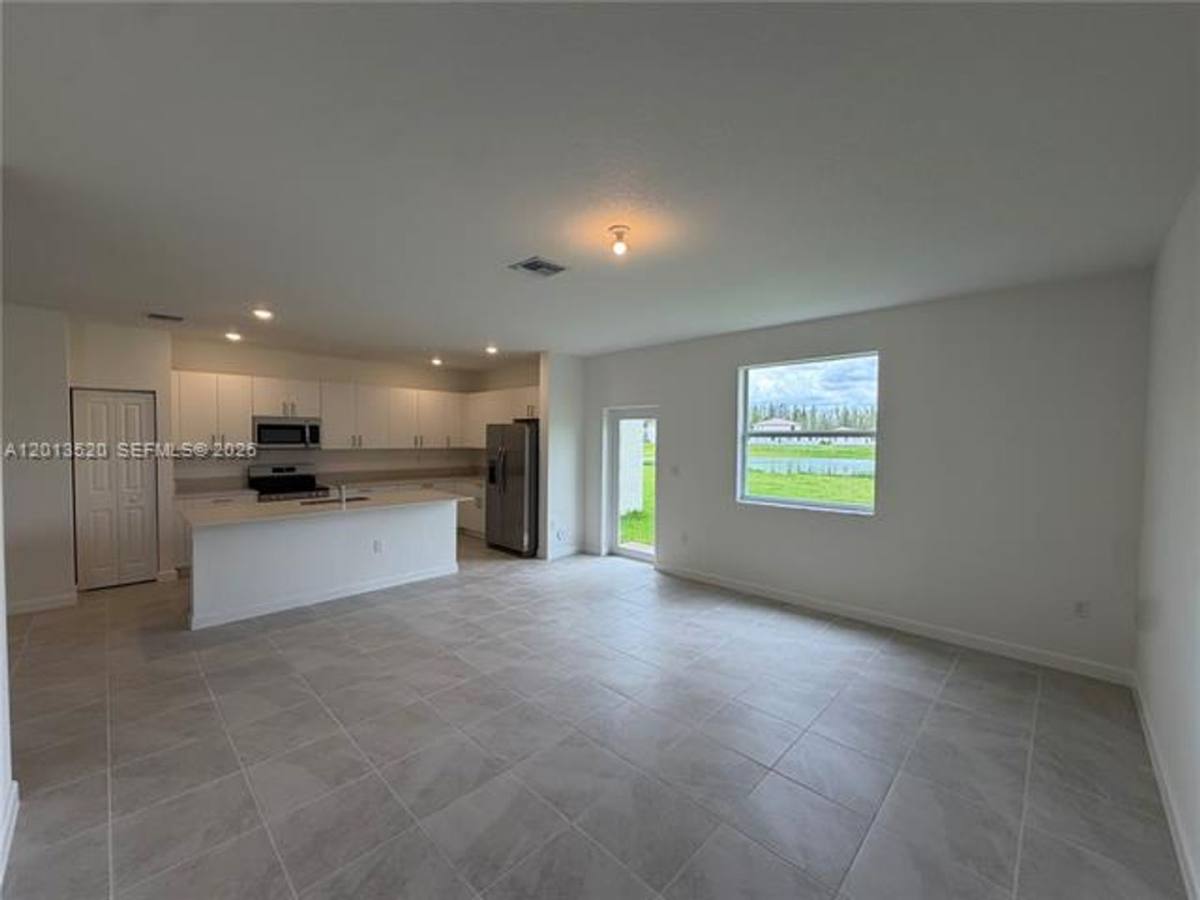 House for rent at 2384 SE 29th Dr, Homestead, FL 33035