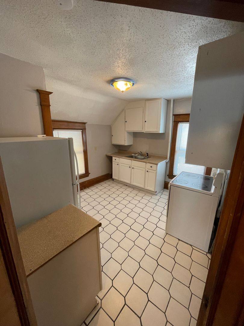 Apartment for rent at 3718 Oakland Ave S, Minneapolis, MN 55407