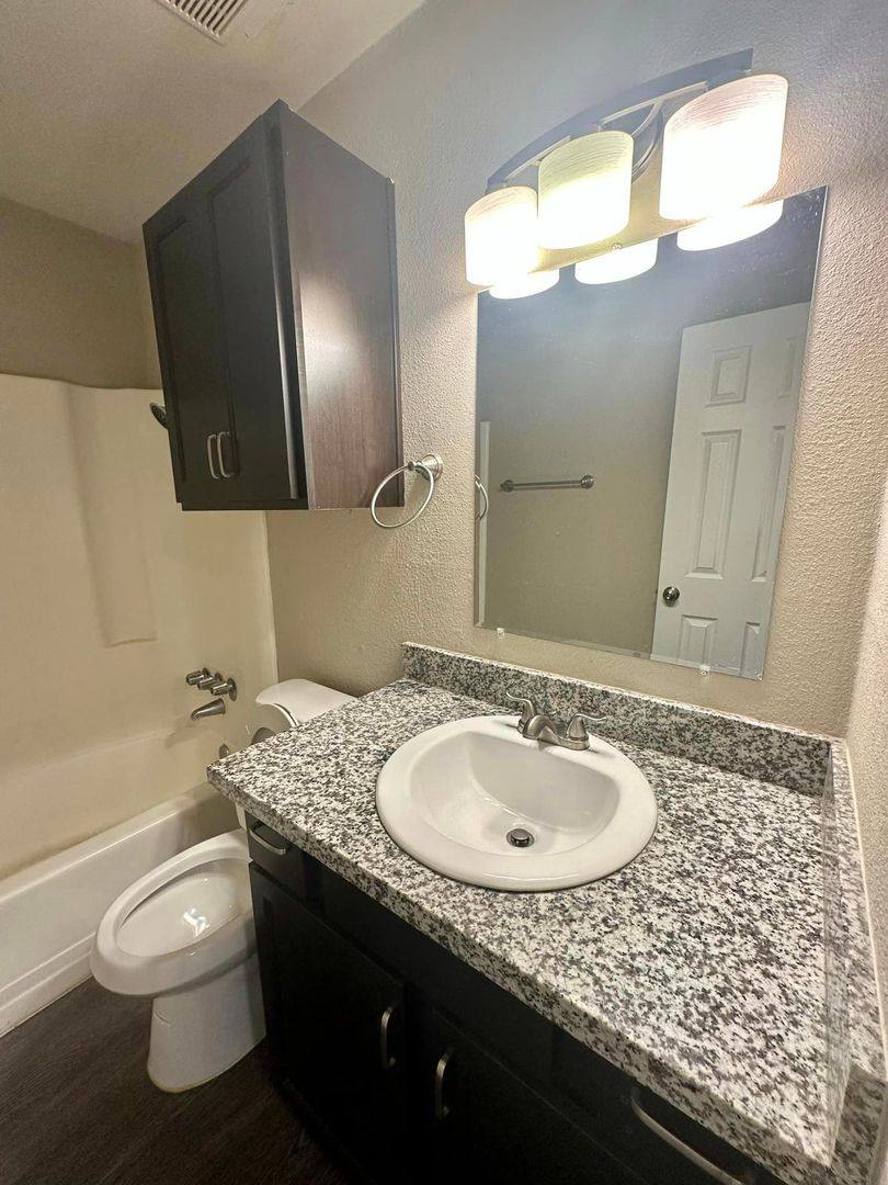 Apartment for rent at 9200 N Macarthur Blvd, Oklahoma City, OK 73132