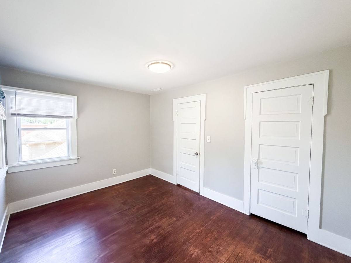 Townhouse for rent at 1337 N Waco, Wichita, KS 67203