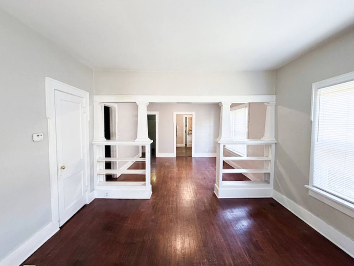 Townhouse for rent at 1337 N Waco, Wichita, KS 67203
