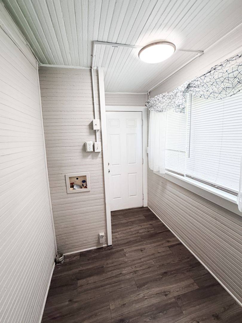 Townhouse for rent at 1337 N Waco, Wichita, KS 67203