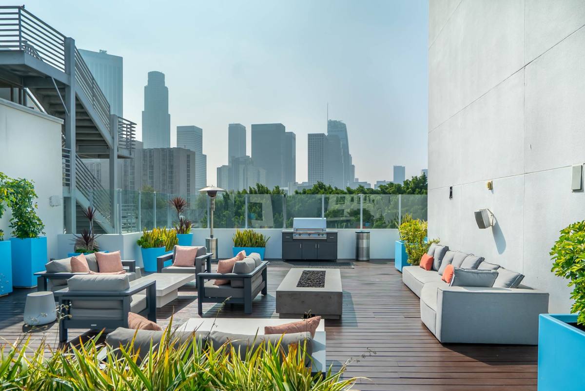 138 N Beaudry Ave, Los Angeles, CA 90012 - Apartment for Rent - Image 3