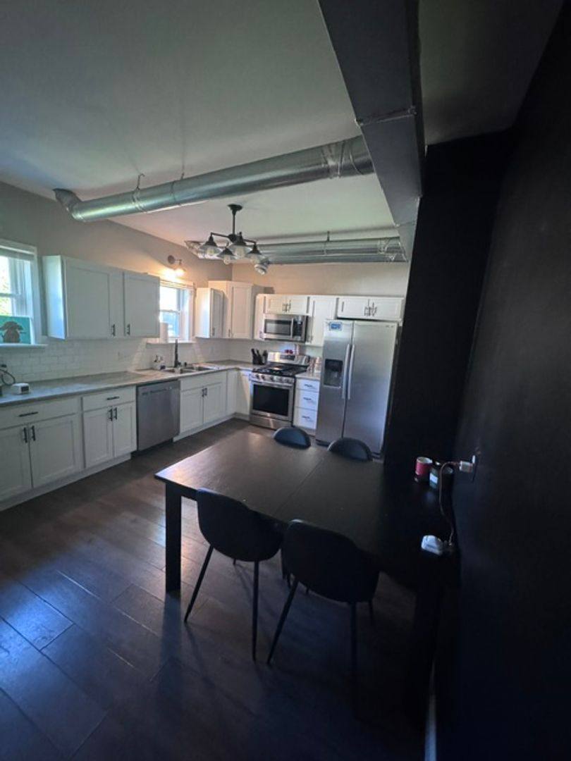 House for rent at 1345 Broadway Ave NW, Grand Rapids, MI 49504