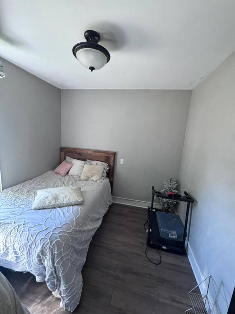 House for rent at 1345 Broadway Ave NW, Grand Rapids, MI 49504