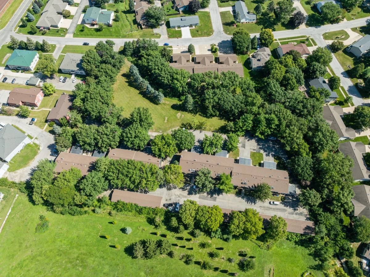 Condo for rent at 1867-1931 Pinehurst Court, Waterloo, IA 50701