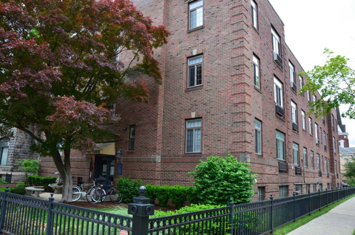 Apartment for rent at 733 W Wayne St, Fort Wayne, IN 46802