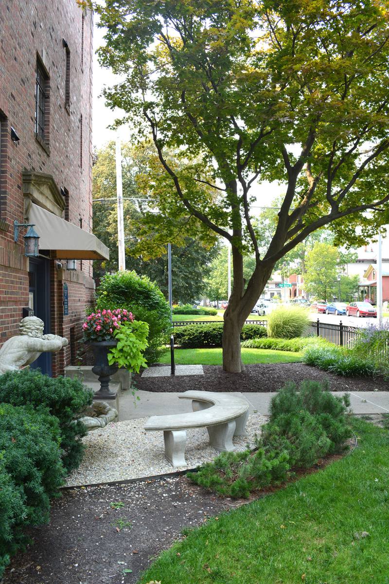 Apartment for rent at 733 W Wayne St, Fort Wayne, IN 46802