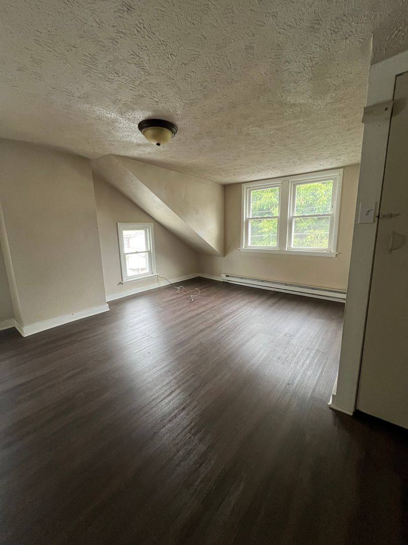 House for rent at 316 N 2nd St, Harrisburg, PA 17113