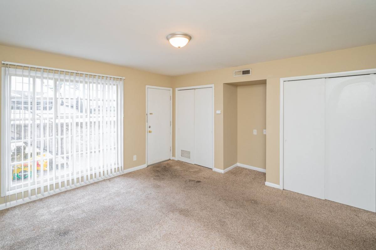Apartment for rent at 1300 Altamont Way S, Birmingham, AL 35205