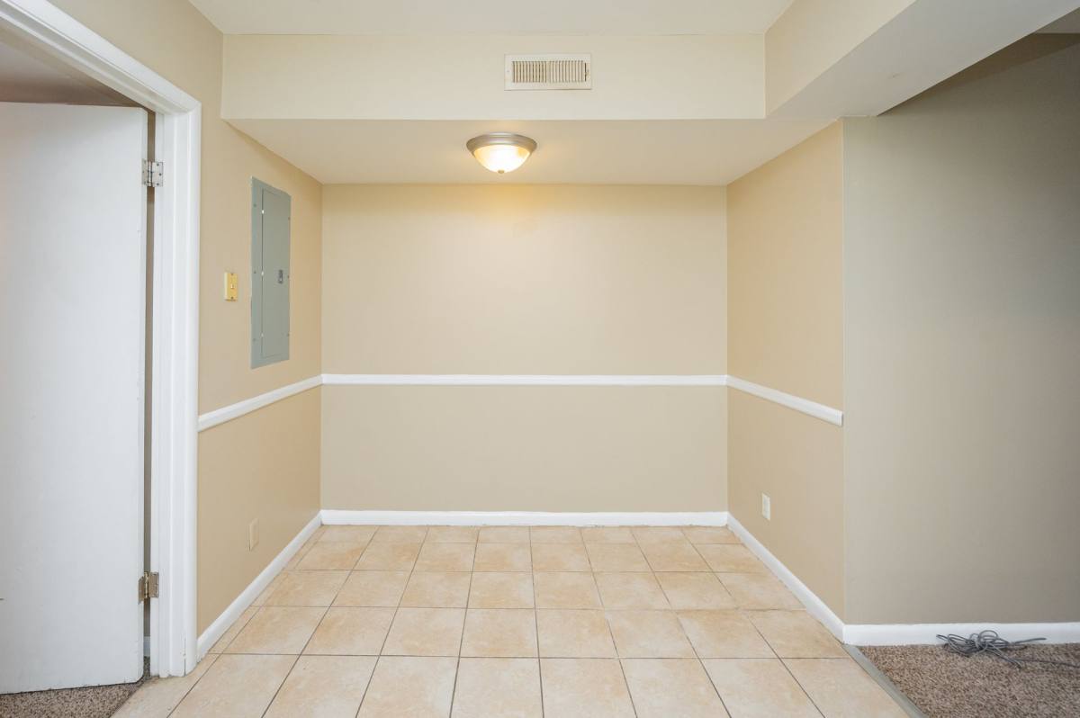 Apartment for rent at 1300 Altamont Way S, Birmingham, AL 35205