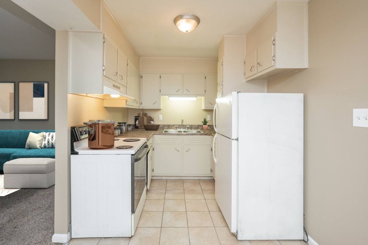 Apartment for rent at 1300 Altamont Way S, Birmingham, AL 35205