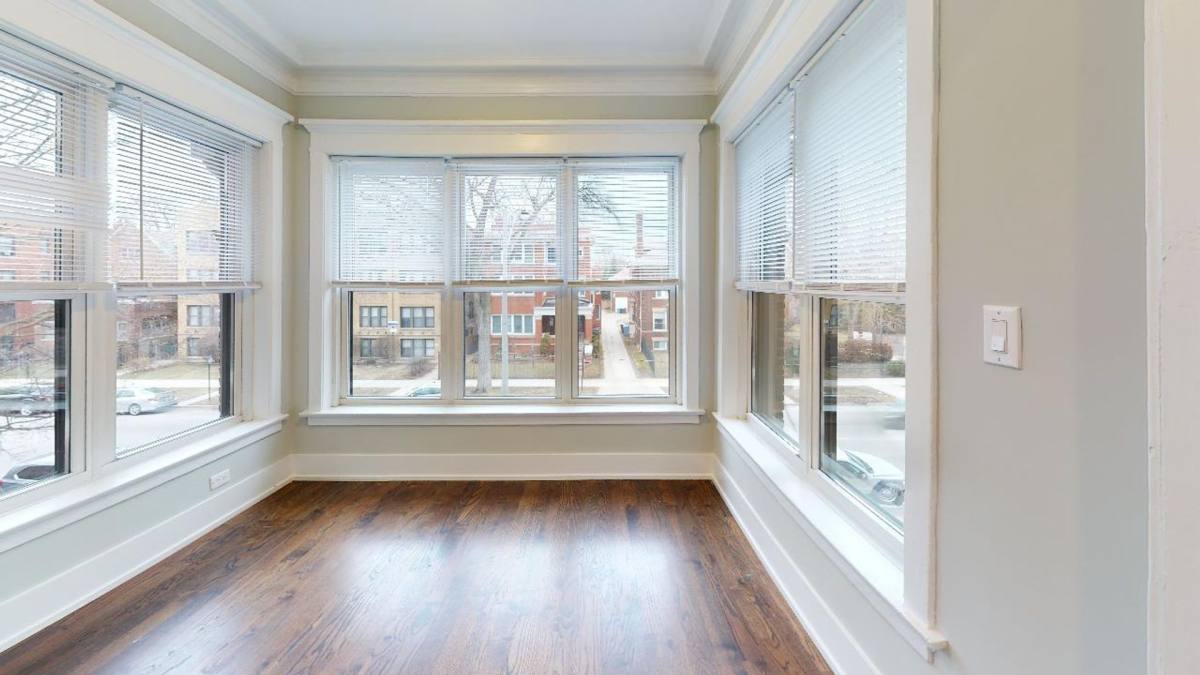 Apartment for rent at 1027 E Hyde Park, Chicago, IL 60615