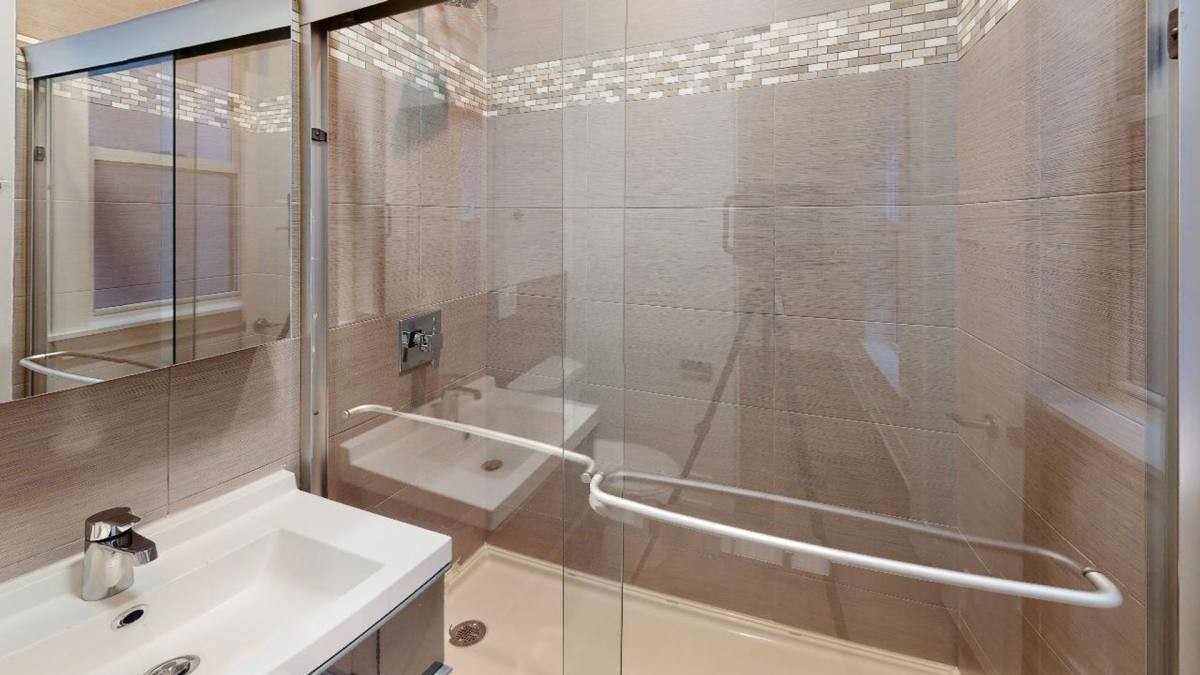 Apartment for rent at 1027 E Hyde Park, Chicago, IL 60615