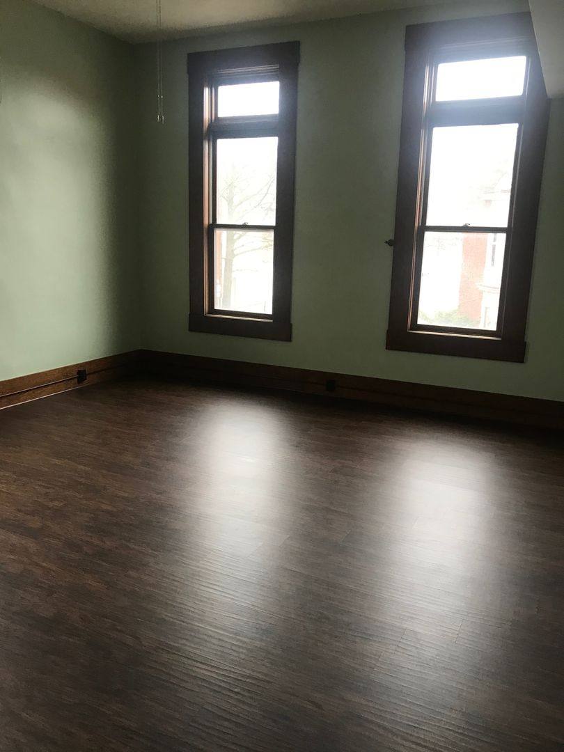 Apartment for rent at 916-928 Main St, Lafayette, IN 47901