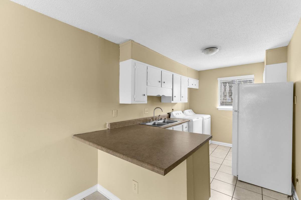 Apartment for rent at 3652 Clairmont Ave S, Birmingham, AL 35222