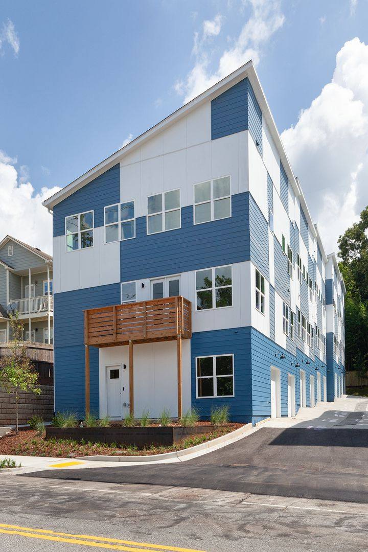 Townhouse for rent at 402 McDonough Blvd #B3, Atlanta, GA 30315