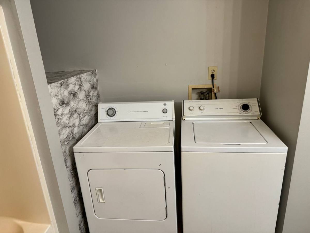 Apartment for rent at 7863 Highway, West Jefferson, NC 28694