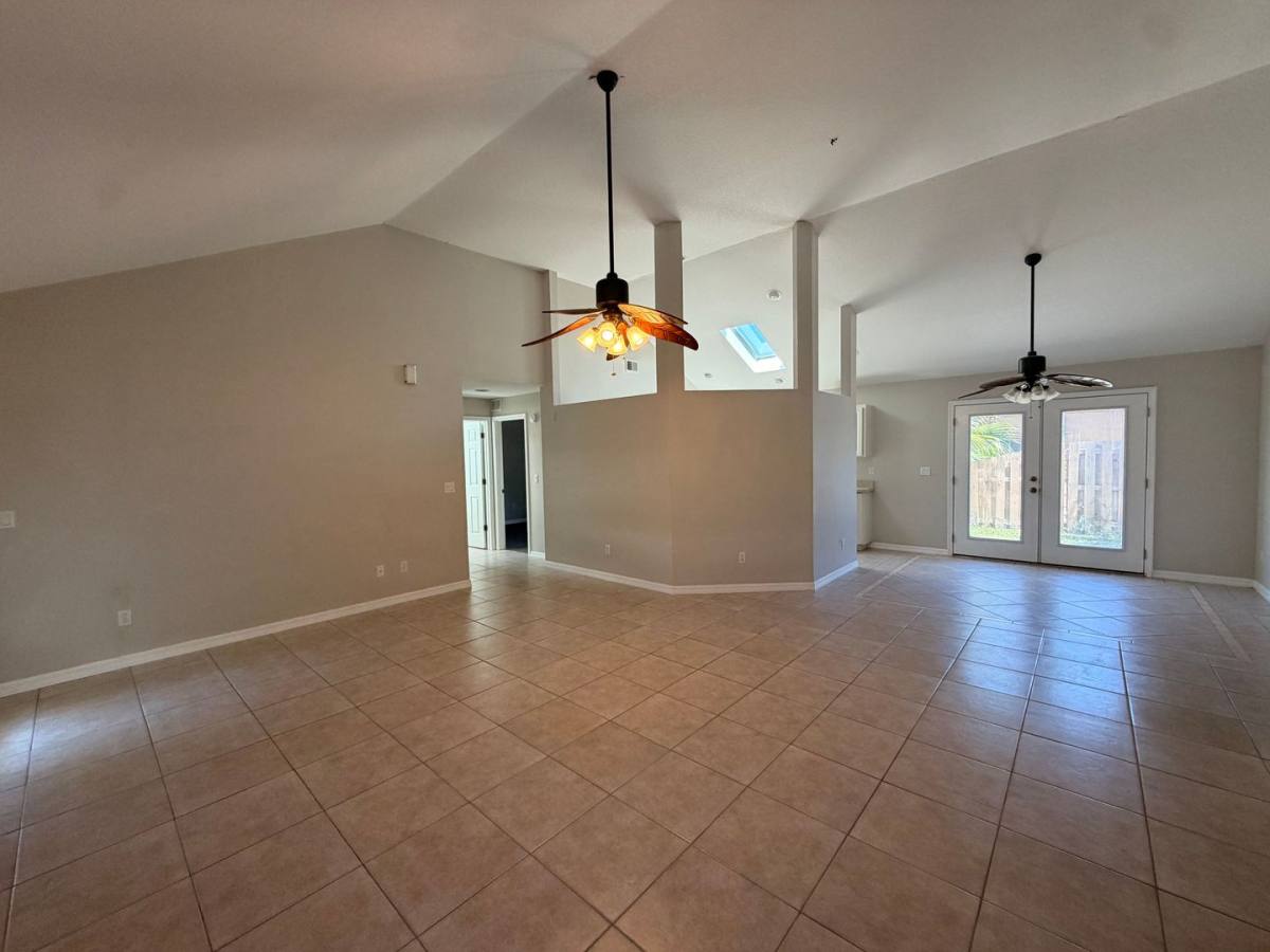 House for rent at 527 Terrier Way, New Smyrna Beach, FL 32168