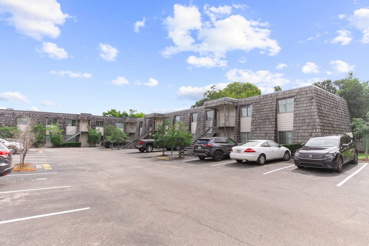 Apartment for rent at 827 30th St S, Birmingham, AL 35205
