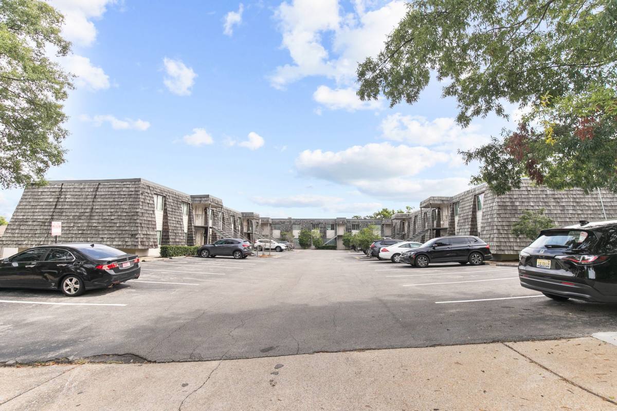 Apartment for rent at 827 30th St S, Birmingham, AL 35205