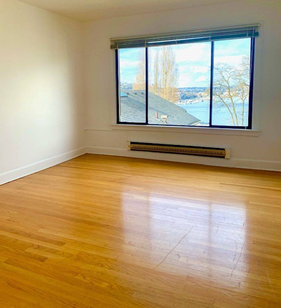 Apartment for rent at 903 Bellevue Place E, Seattle, WA 98102
