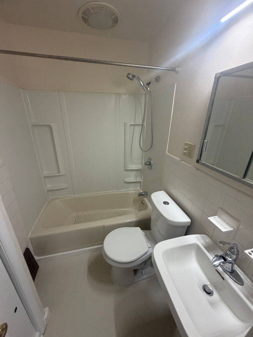 House for rent at 1434 W 39th, Erie, PA 16509