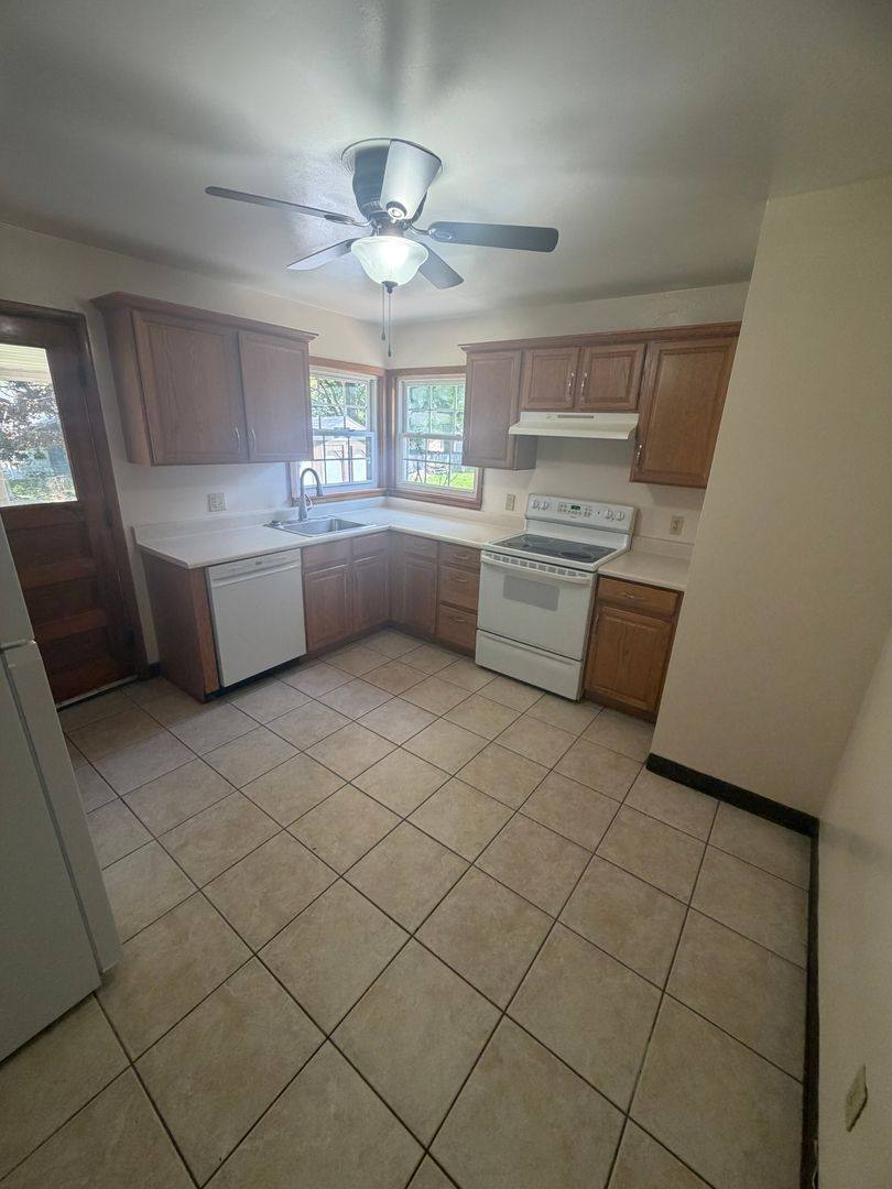 House for rent at 1434 W 39th, Erie, PA 16509