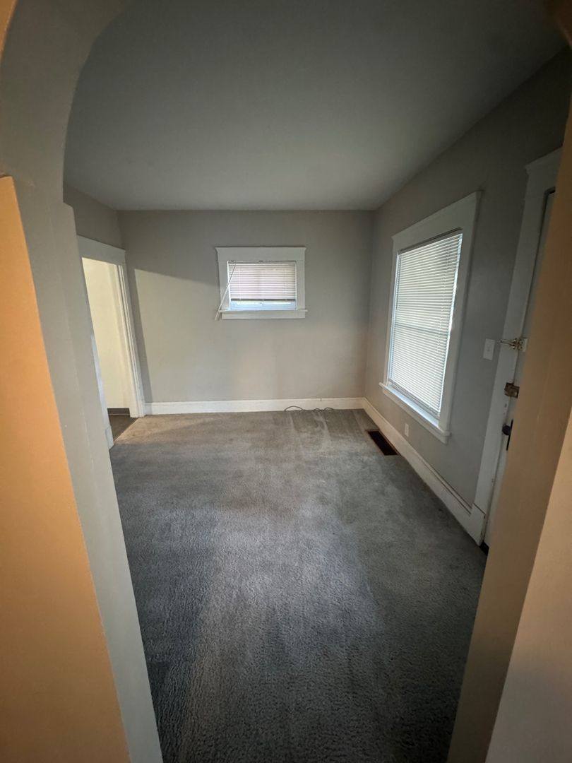 Apartment for rent at 2833 E 127th St, Cleveland, OH 44120
