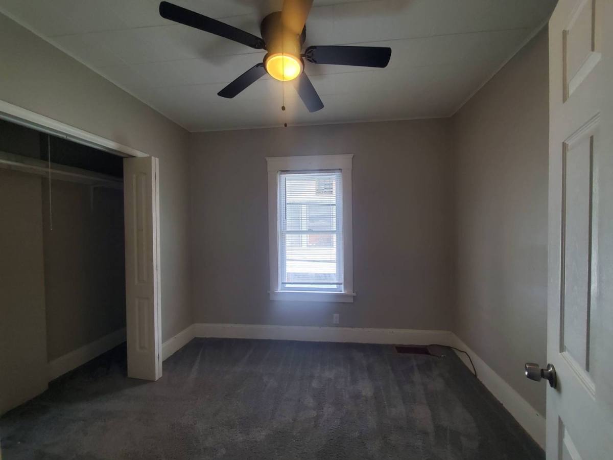 Apartment for rent at 2833 E 127th St, Cleveland, OH 44120
