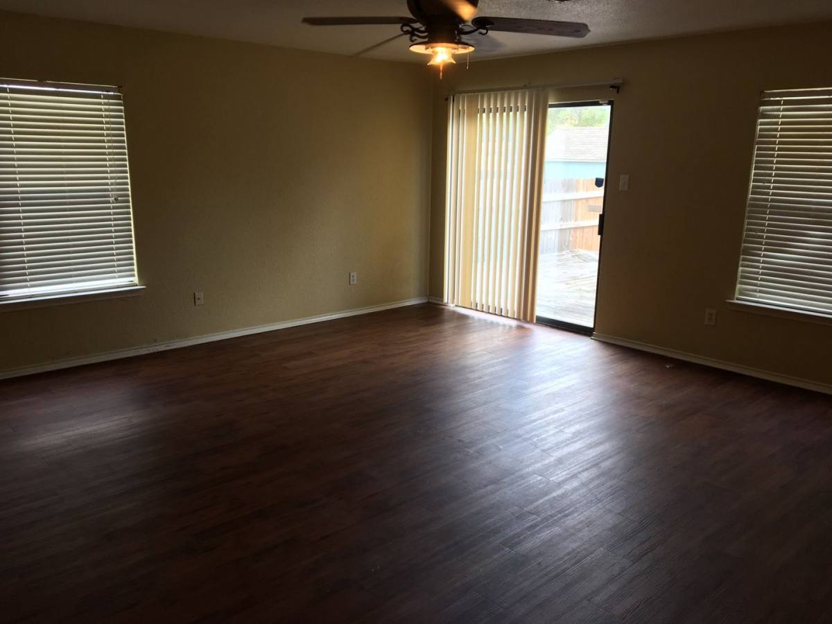 House for rent at 10328 Garbacz Dr, Austin, TX 78748