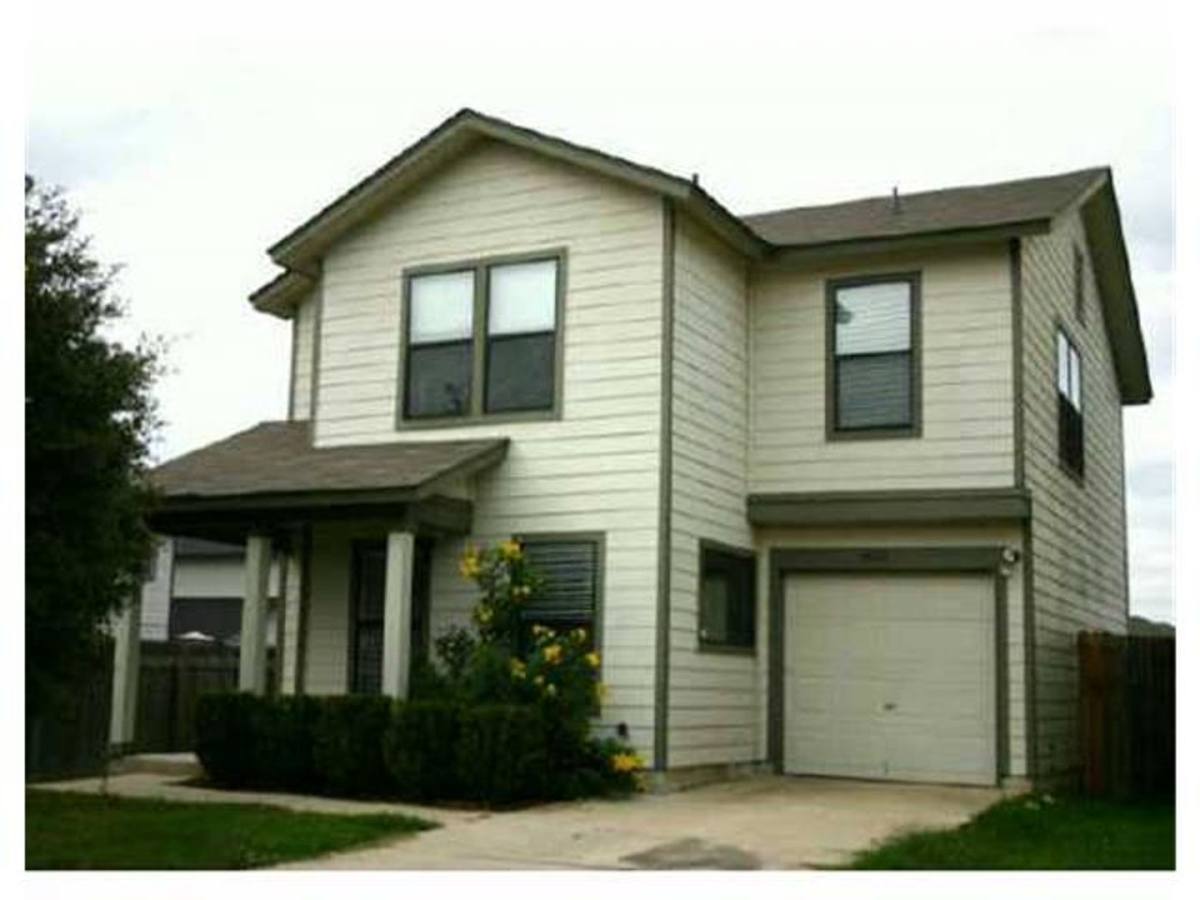 House for rent at 10328 Garbacz Dr, Austin, TX 78748