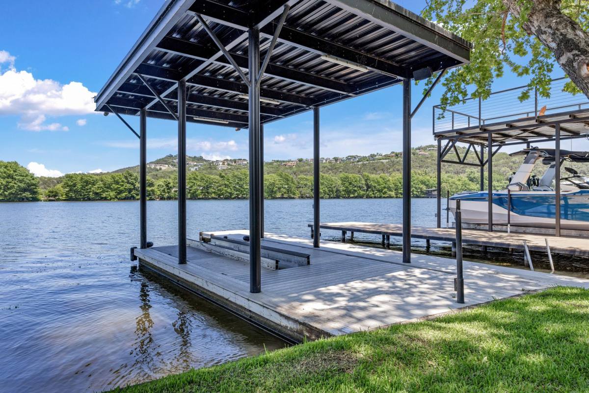 House for rent at 1758 Channel Rd, Austin, TX 78746