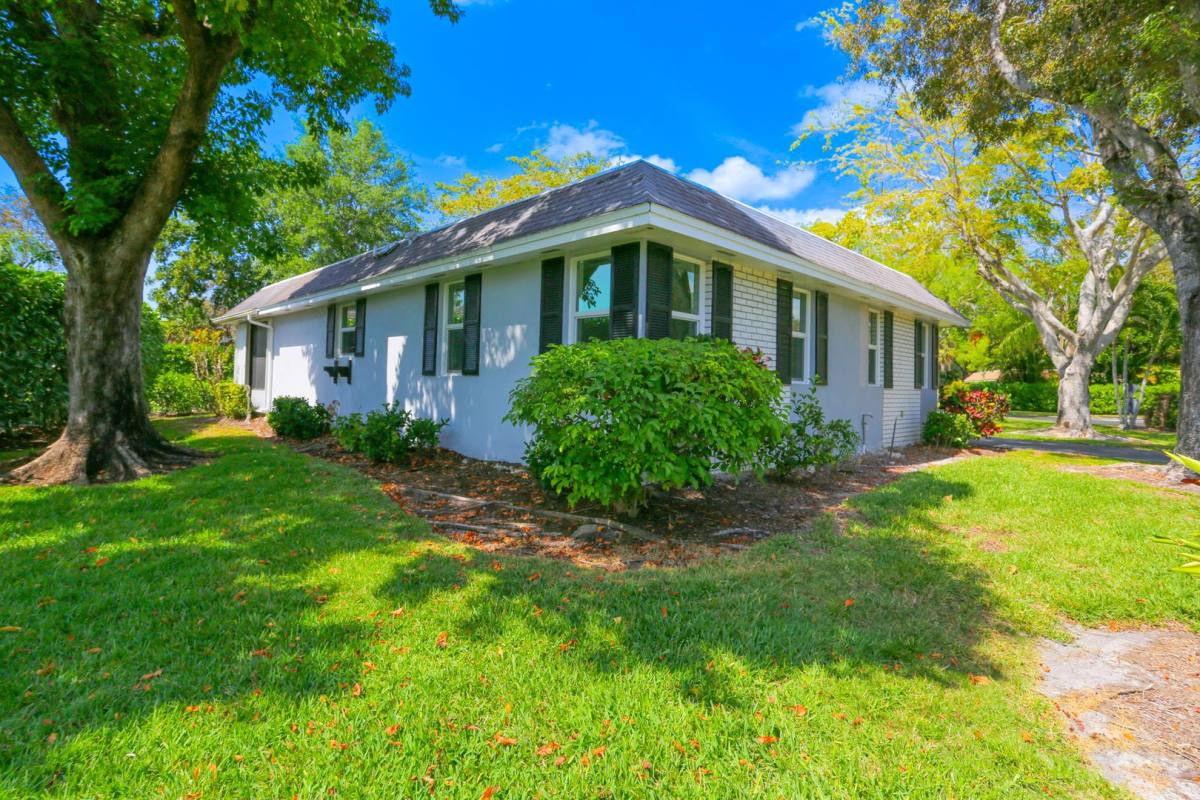 House for rent at 225 Georgetown Blvd, Naples, FL 34112