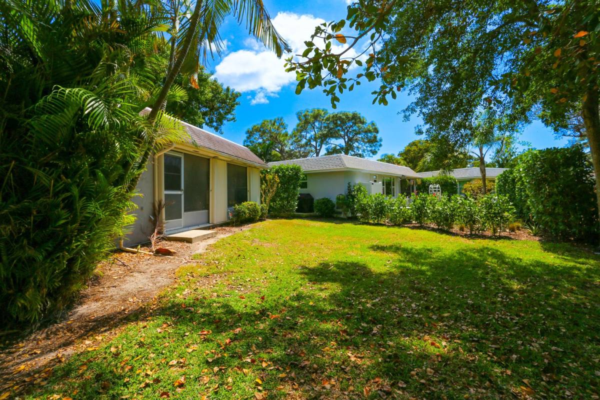House for rent at 225 Georgetown Blvd, Naples, FL 34112
