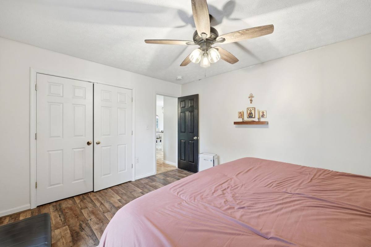 House for rent at 75 Brendan Lane, Weyers Cave, VA 24486
