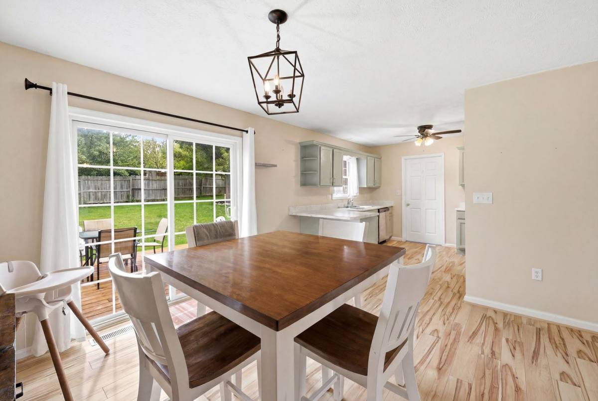House for rent at 75 Brendan Lane, Weyers Cave, VA 24486