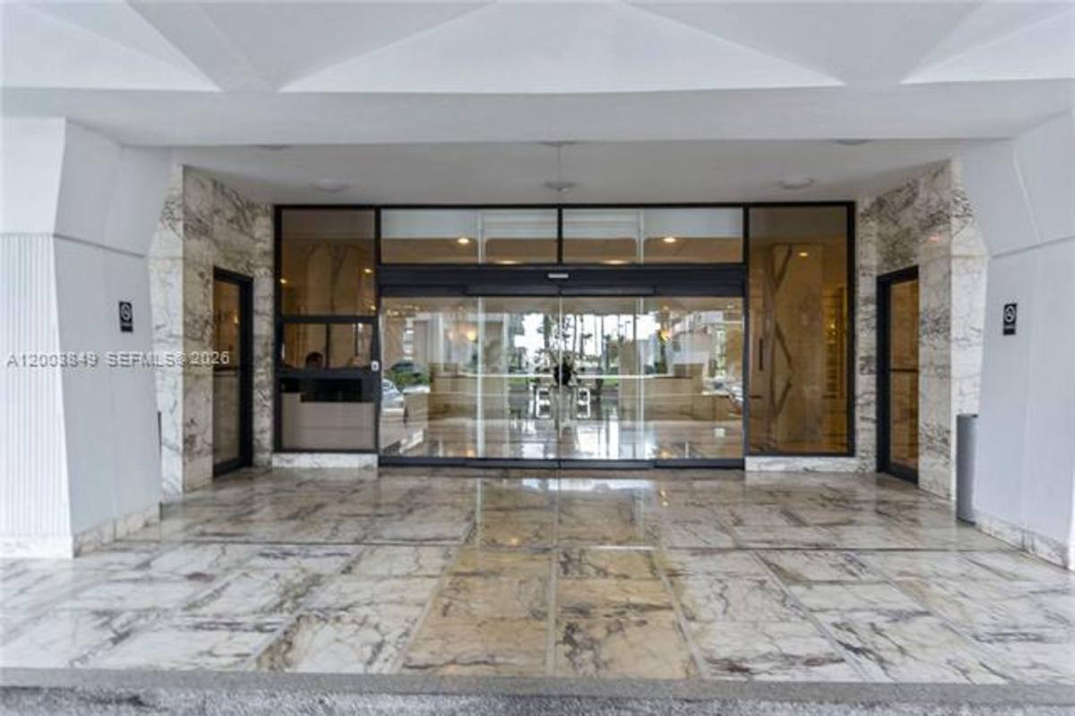 Apartment for rent at 5700 Collins Ave, Miami Beach, FL 33140
