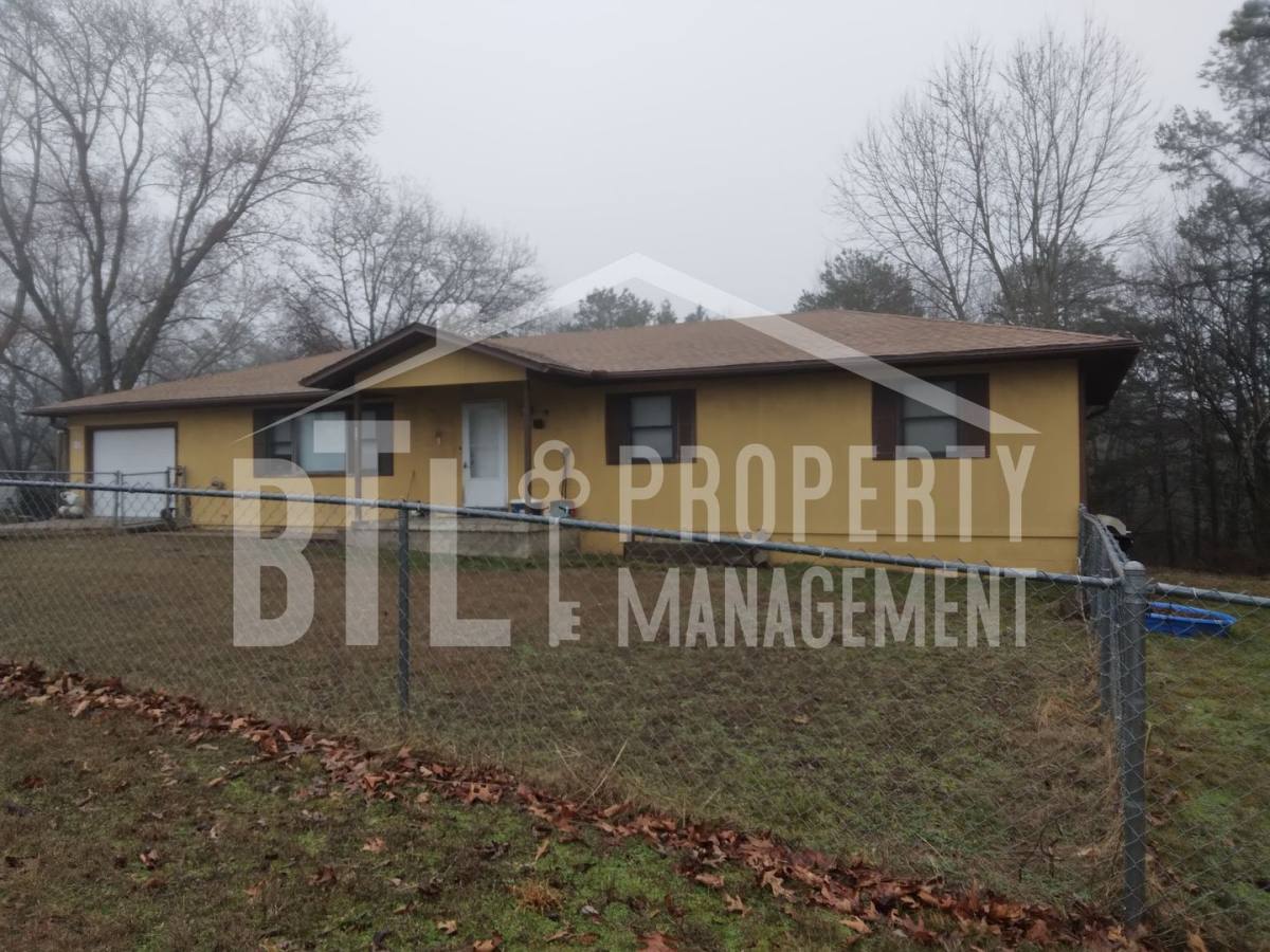 House for rent at 276 Wild Prairie Lane, Lampe, MO 65681
