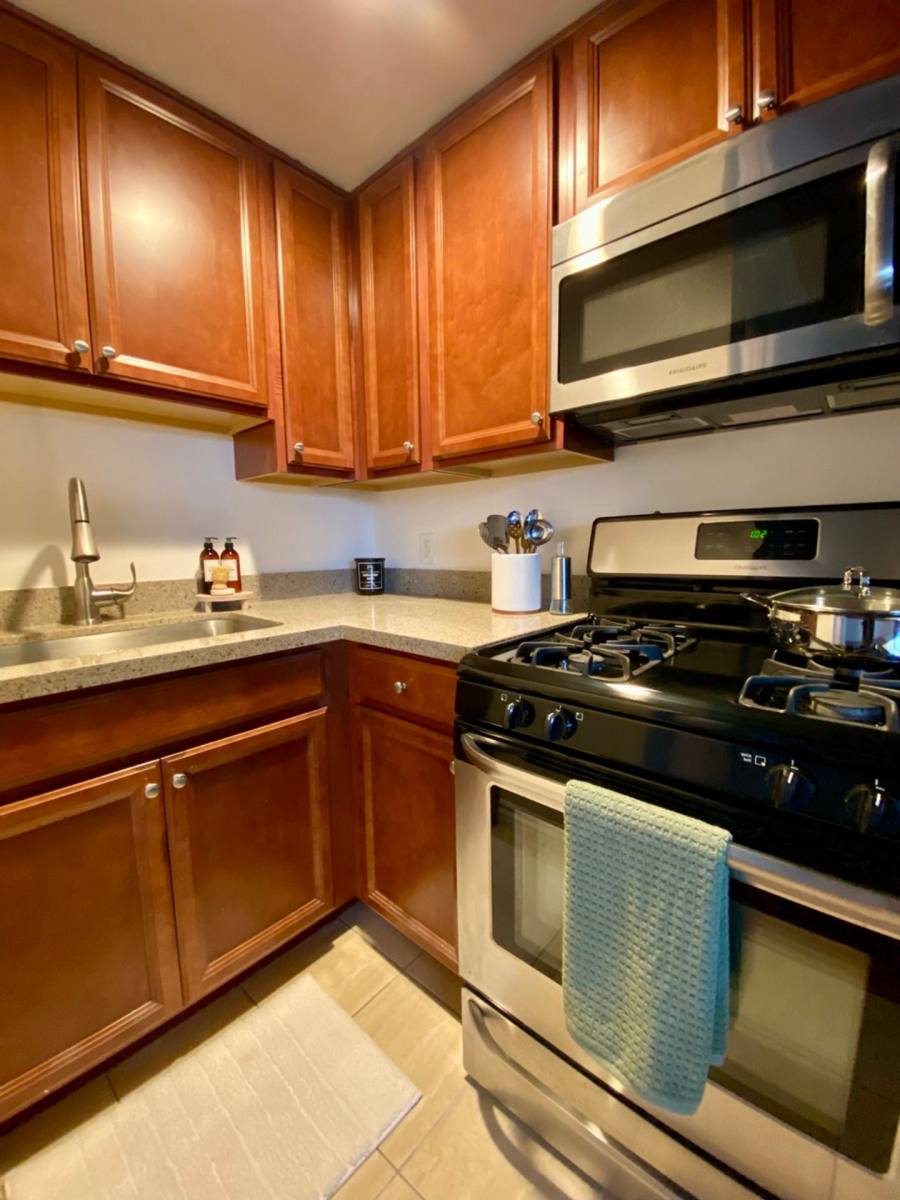 Apartment for rent at 1622 Armacost Ave, Los Angeles, CA 90025