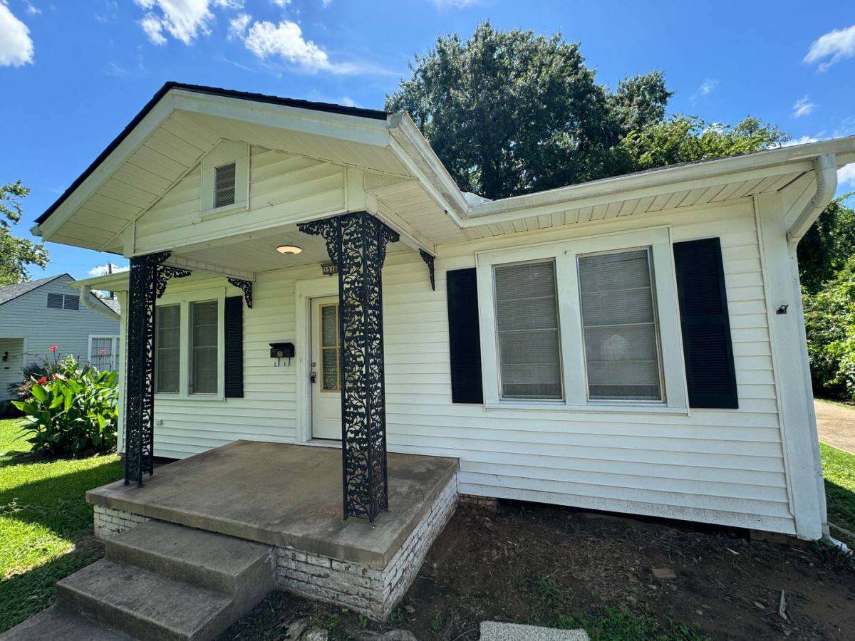 House for rent at 3516 Alexander Ave, Shreveport, LA 71104