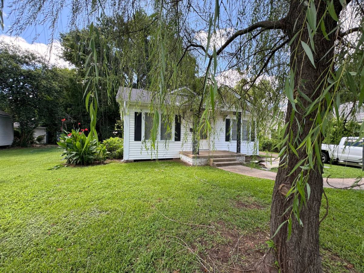 House for rent at 3516 Alexander Ave, Shreveport, LA 71104