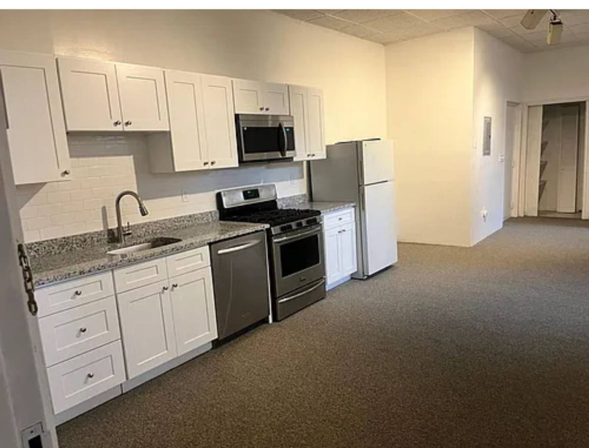 Apartment for rent at 416 Bloomfield Ave, Montclair, NJ 07042