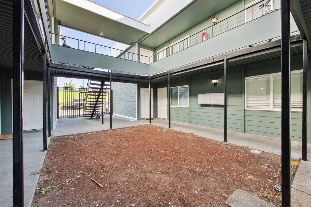 Apartment for rent at 9252 17th Ave SW, Seattle, WA 98106