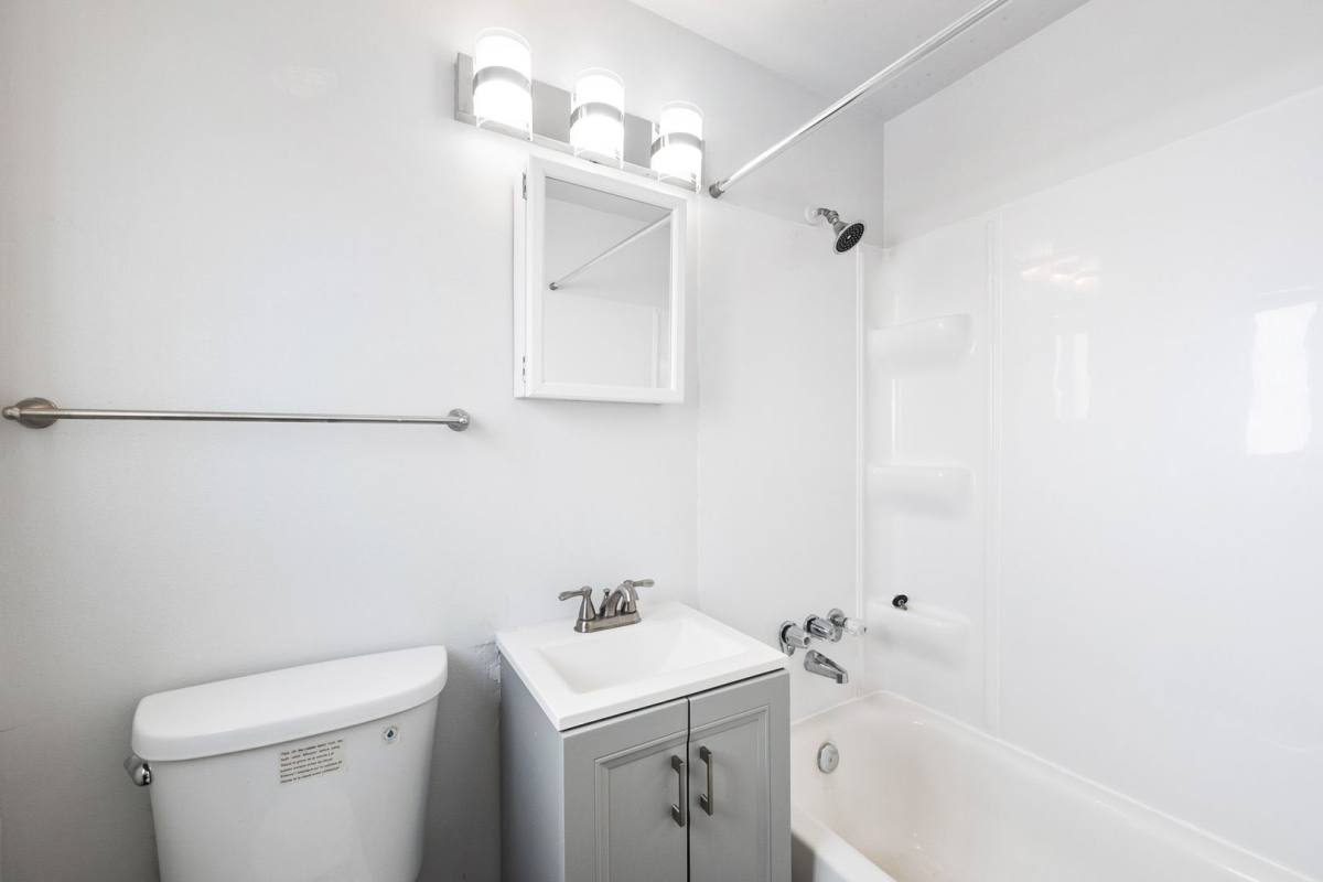 Apartment for rent at 9252 17th Ave SW, Seattle, WA 98106